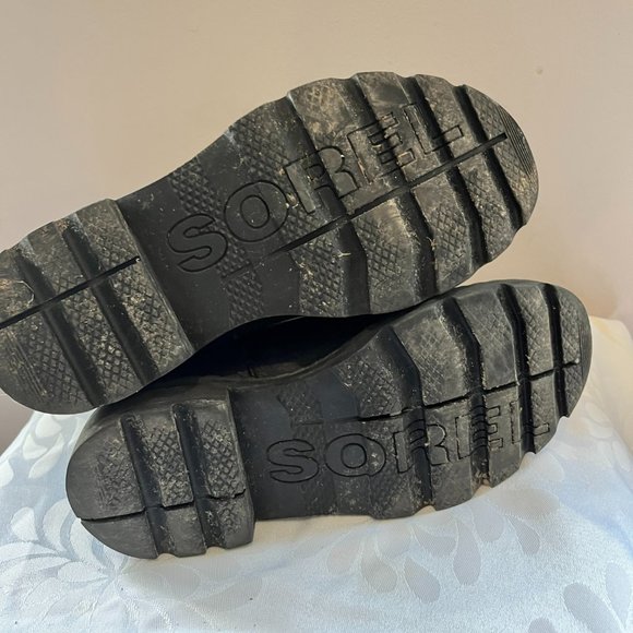 Sorel leather Chelsea waterproof boots, size 6.5 US, black - Picture 4 of 4